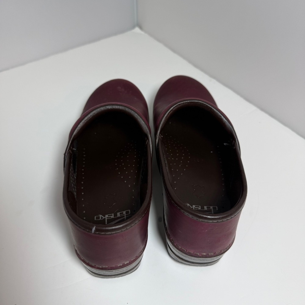 Dansko Professional Clogs Leather Wine Burgundy Size 38 Comfort Nursing EU 38 - Picture 5 of 7